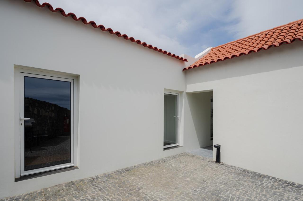 Entre Muros - Turismo Rural - Casa Com Jardim E Acesso Direto Ao Mar リベイラ・グランデ エクステリア 写真