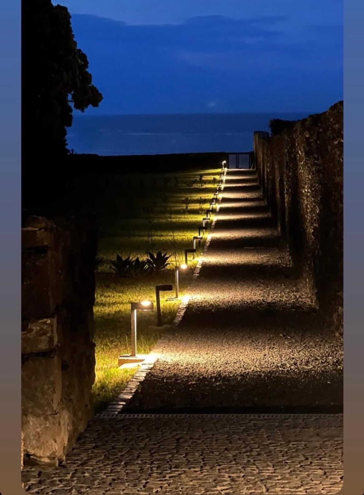 Entre Muros - Turismo Rural - Casa Com Jardim E Acesso Direto Ao Mar リベイラ・グランデ エクステリア 写真